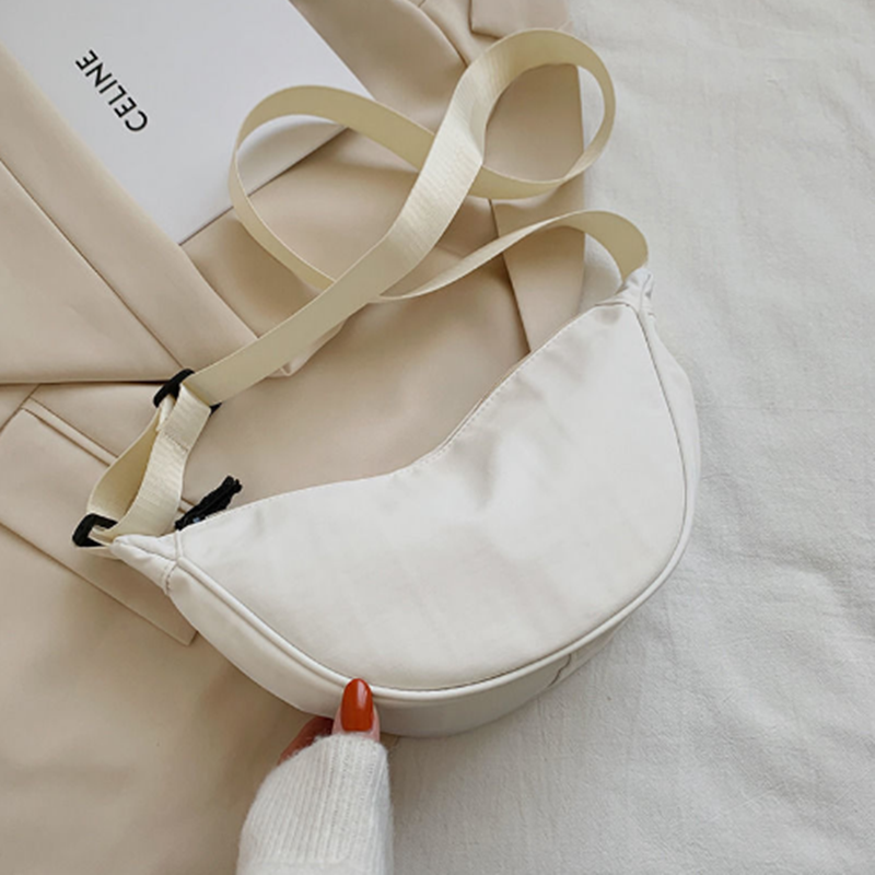 One nylon canvas bag